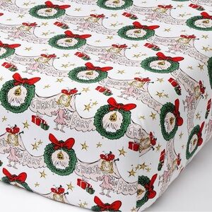 Pottery Barn Kids Cindy-Lou Who Crib
Fitted Sheet - White and Green